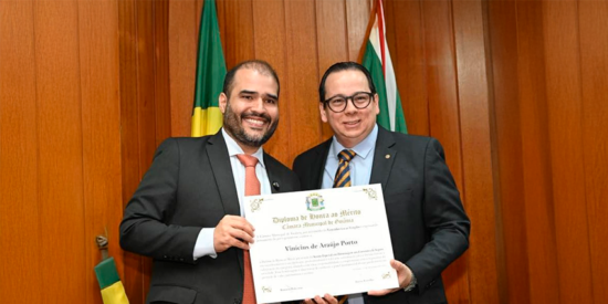 Corretores recebem “Diploma de Honra ao Mérito” em Goiânia