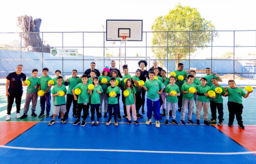 Projeto Brincando na Quadra beneficia 3 mil crianças