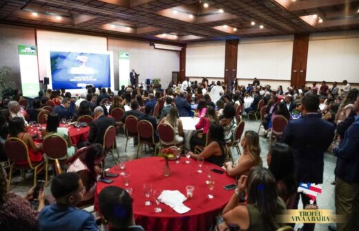 Troféu Viva a Bahia celebra a excelência do mercado na capital baiana