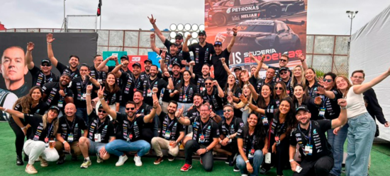 MetLife e Átila Abreu celebram parceria na etapa final da Stock Car