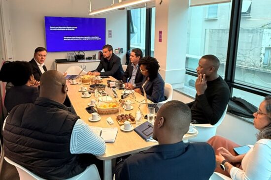 Split Risk participa de encontro com reguladores de Moçambique