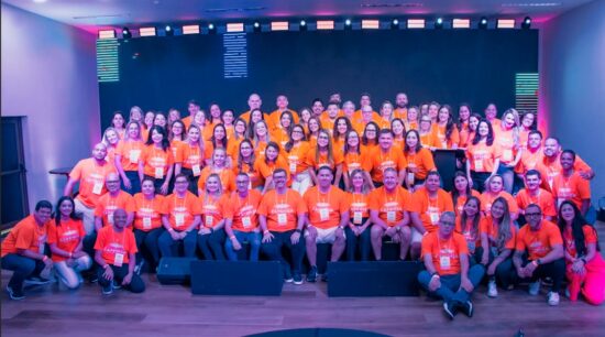 Time comercial prepara nova fase de crescimento com corretores