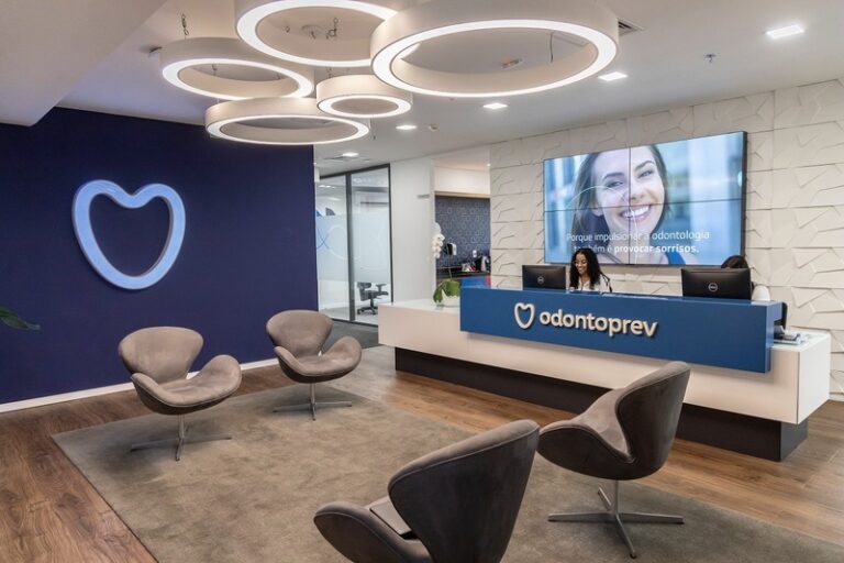 Brasileiro está buscando mais cuidados com a saúde bucal