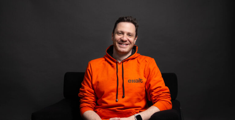 Exalt ultrapassa 100 corretoras associadas