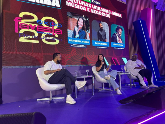 Carol Vieira media debate entre Dudu Nobre e Serjão Loroza