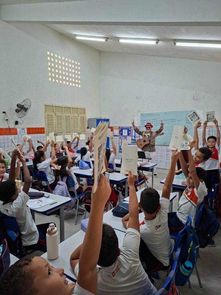 Projeto usa literatura de cordel para aproximar crianças do universo dos seguros