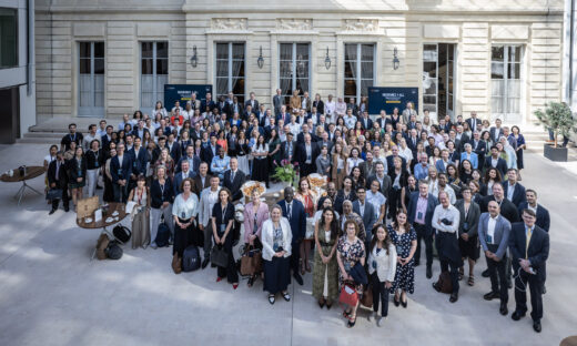 AXA leva Cresol para evento internacional