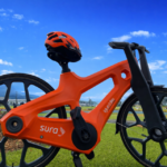 Bicicleta feita com plástico reciclável encerra etapa brasileira