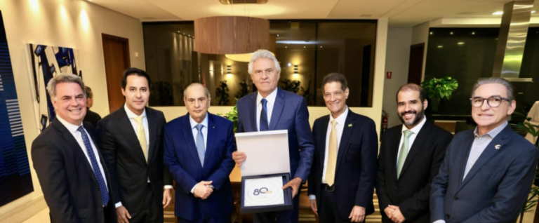 Presidentes da Fenacor da ENS acompanham ex-governador de Goiás em reunião na CNC