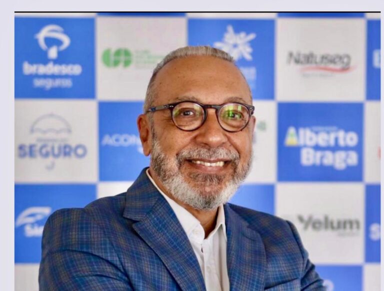 Troféu Viva a Bahia recebe o CEO do Grupo GC