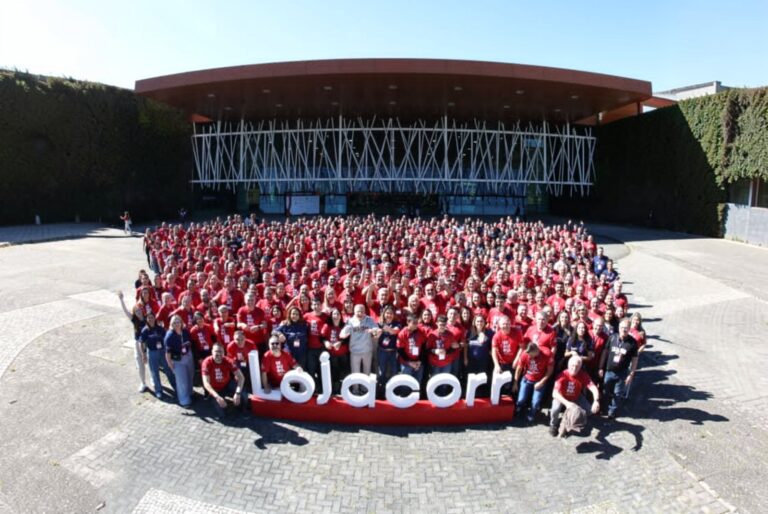 Lojacorr Seguros celebra 30 anos e reúne grandes nomes do mercado na 8ª Convenção Nacional