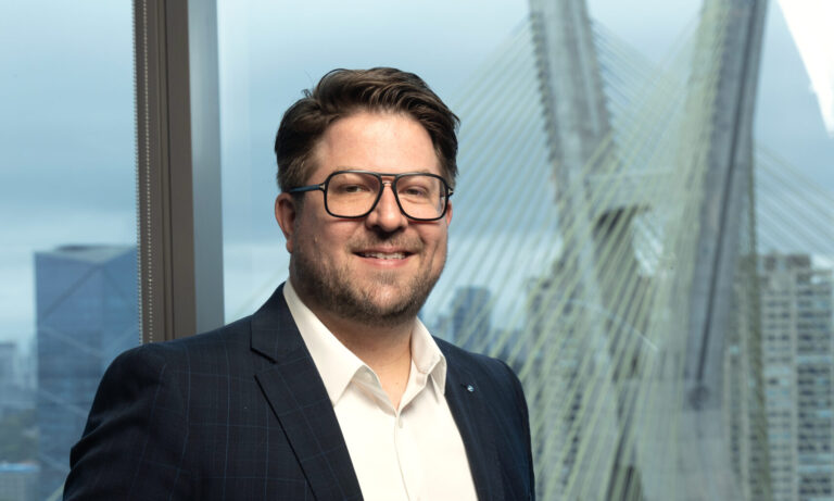 Zurich nomeia Sven Feistel diretor executivo de Seguros Corporativos