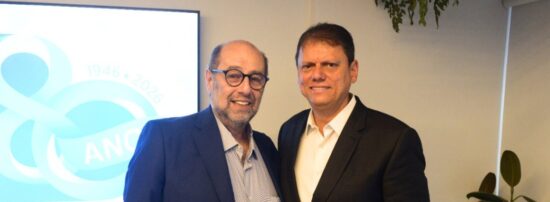 Presidente do Sincor-SP tem encontro com governador Tarcísio de Freitas para fortalecer diálogo em prol do mercado de seguros