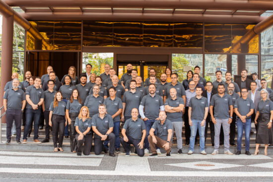 EZZE Seguros celebra Mês do Corretor e 7º aniversário com ação voltada à parceria e à experiência