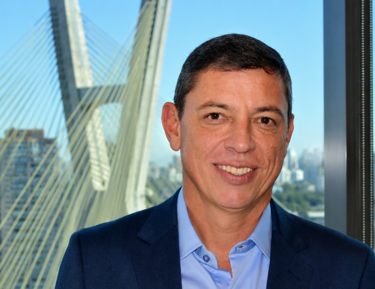 Zurich discute evolução dos negócios na 8ª Convenção Nacional Lojacorr